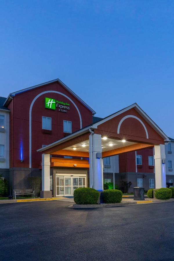 Holiday Inn Express Hotel & Suites Bedford By Ihg Exterior foto