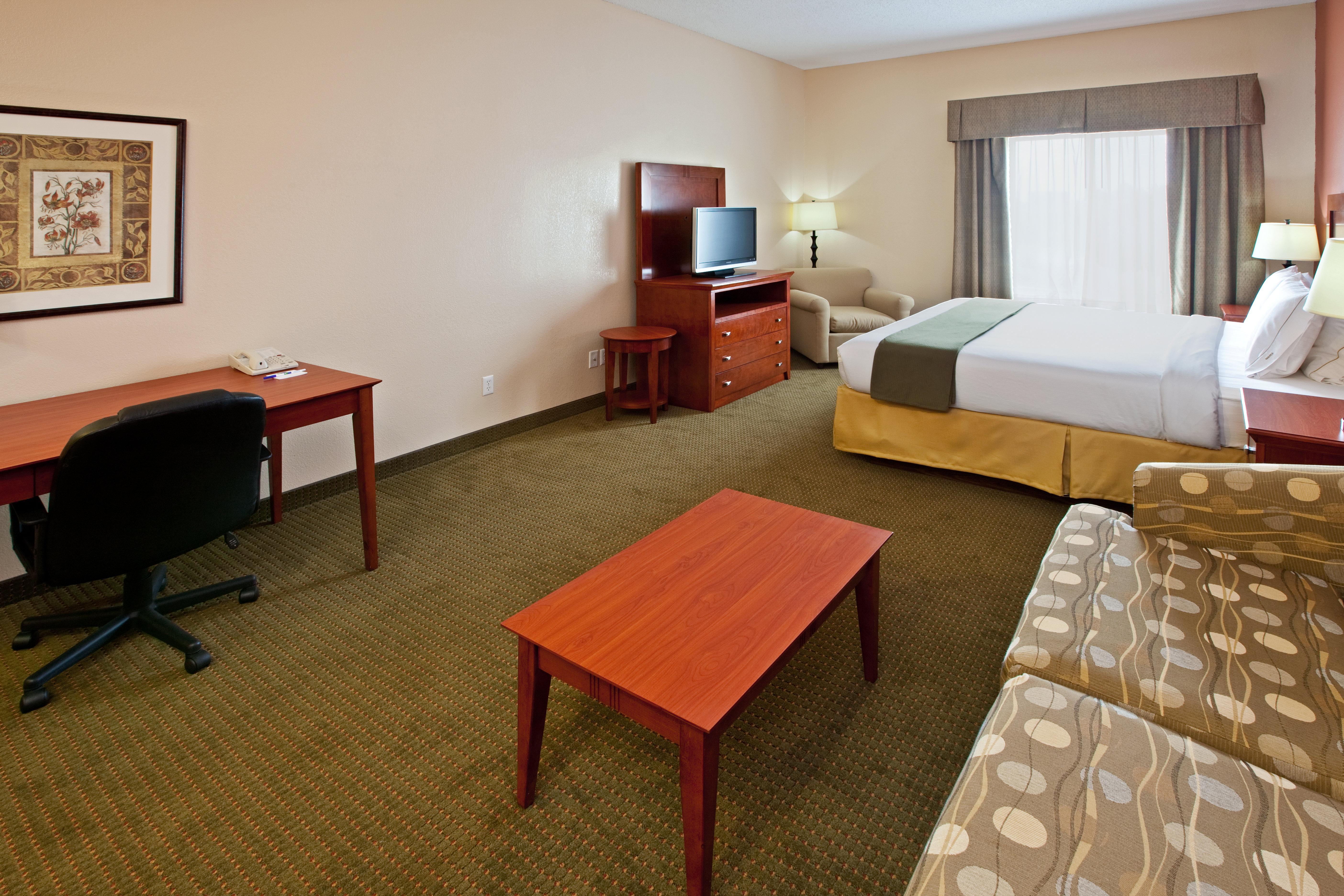 Holiday Inn Express Hotel & Suites Bedford By Ihg Exterior foto
